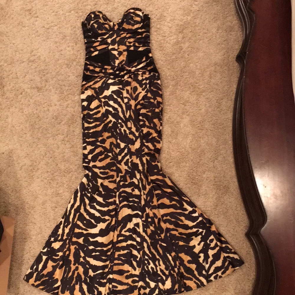 Camille La Vie strapless/maxi Dress